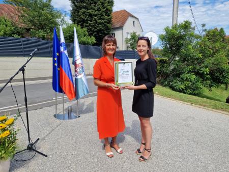 Otvoritev  Mestni breg 8